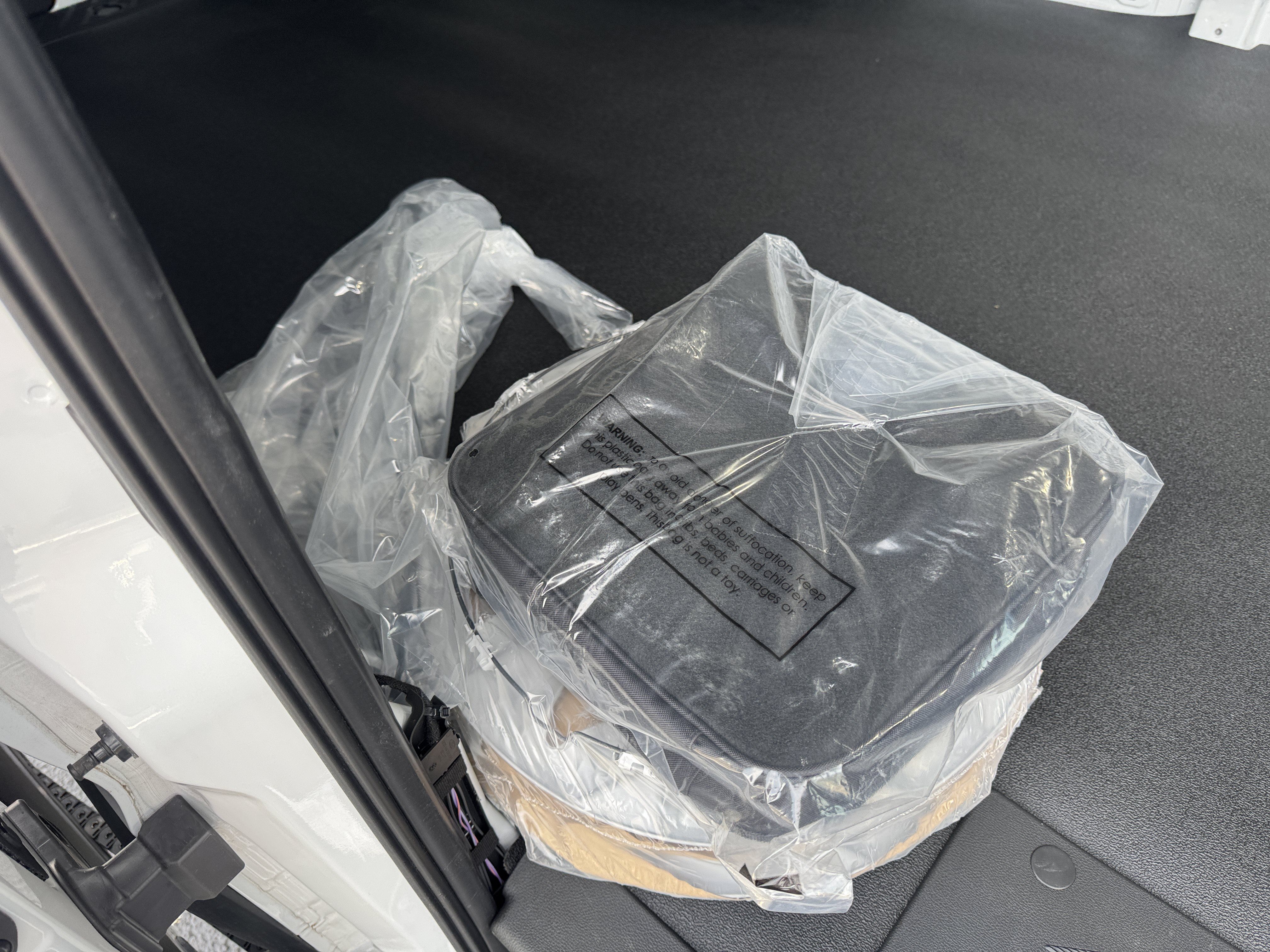 Used 2024 Ford E-Transit Low Roof RWD image 14