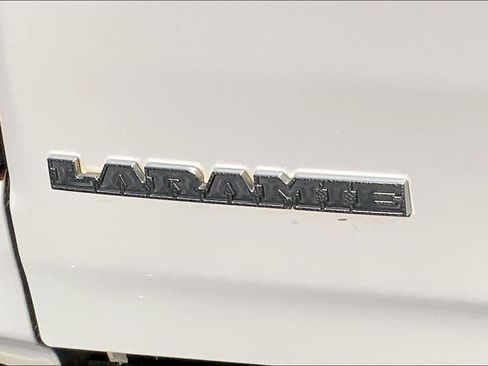 Used 2022 RAM 1500 Laramie AWD/4WD image 10