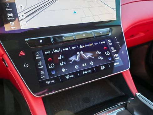 New 2025 Maserati Grecale Folgore image 16