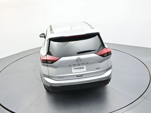 Used 2025 Nissan Rogue SV AWD/4WD image 24