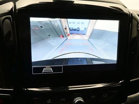 Used 2021 Chevrolet Traverse LT w/ LPO, Floor Liner Package FWD image 44