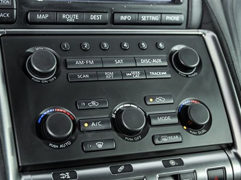 Used 2009 Nissan GT-R Premium AWD/4WD image 25