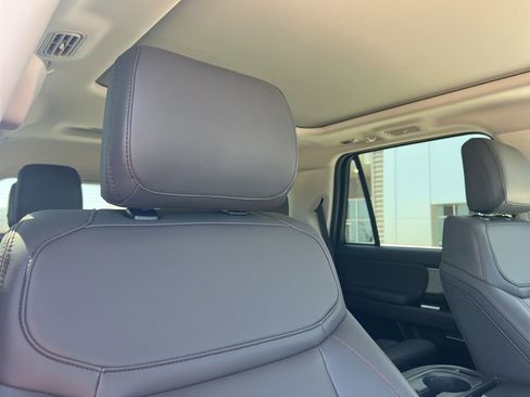 New 2025 Ford Expedition Active AWD/4WD image 16