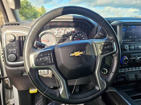 Used 2023 Chevrolet Silverado 2500 LTZ w/ LTZ Convenience Package AWD/4WD image 11