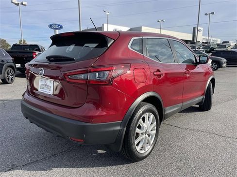 Used 2021 Nissan Rogue Sport S image 3