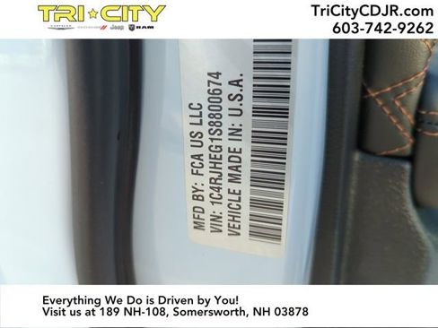 New 2025 Jeep Grand Cherokee Summit image 29