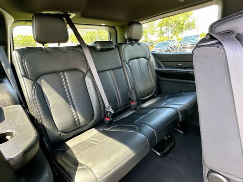 Used 2024 Jeep Wagoneer Series II RWD image 26