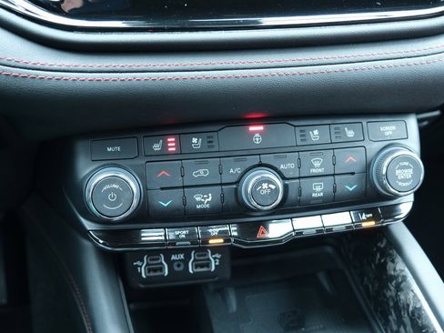 Used 2024 Dodge Durango R/T image 23