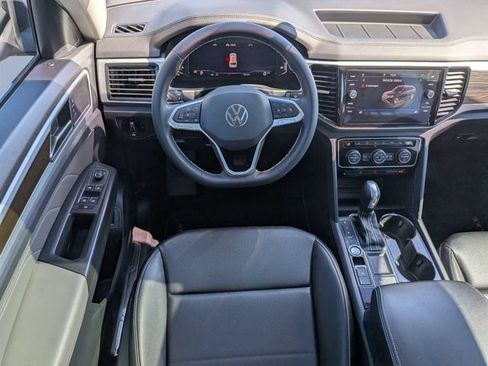 Used 2023 Volkswagen Atlas SE FWD image 16