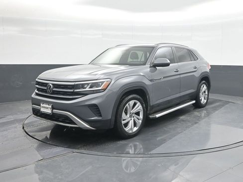 Used 2020 Volkswagen Atlas Cross Sport SEL image 31