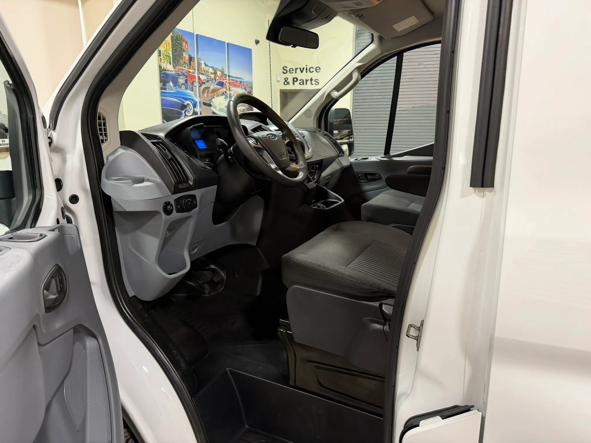 Used 2019 Ford Transit 350 XLT RWD image 16