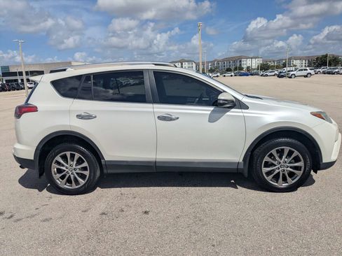 Used 2016 Toyota RAV4 Limited AWD/4WD image 4