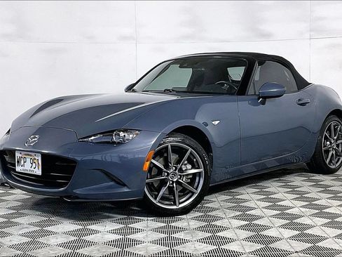 Used 2020 MAZDA MX-5 Miata Grand Touring RWD image 1