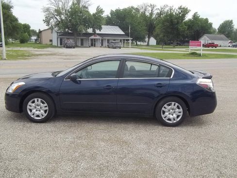 Used 2012 Nissan Altima 2.5 S FWD image 1