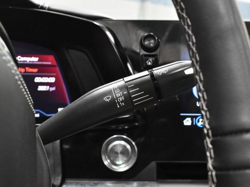 Used 2021 Chevrolet Corvette Stingray Premium Conv w/ Z51 Performance Package RWD image 10