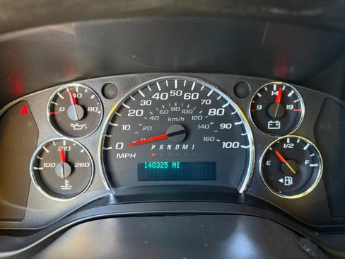 Used 2018 GMC Savana 3500 w/ Driver Convenience Package RWD image 11