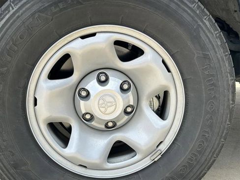 Certified 2023 Toyota Tacoma SR image 9