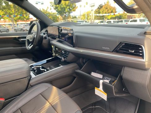 New 2026 Chevrolet Tahoe High Country w/ Sun And Tow Package image 29