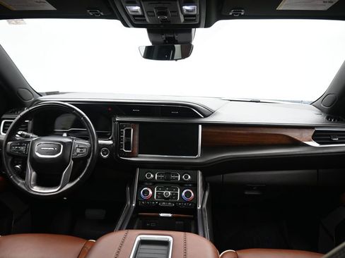Used 2023 GMC Yukon XL Denali Ultimate image 57