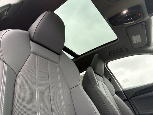 New 2025 Audi Q5 Premium Plus AWD/4WD image 16