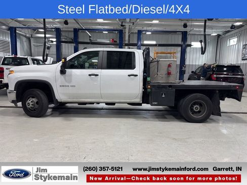 Used 2023 Chevrolet Silverado 3500 W/T w/ WT Convenience Package image 2