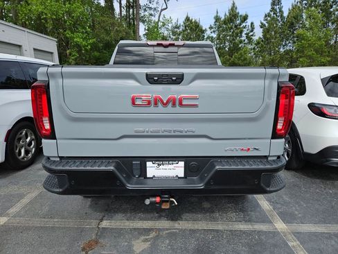 Used 2024 GMC Sierra 1500 AT4X image 8