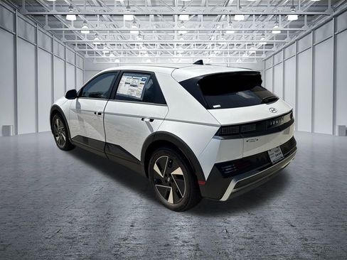 New 2026 Hyundai Ioniq 5 SE RWD image 4