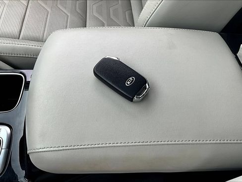 Used 2020 Kia Telluride SX w/ SX Prestige Package AWD/4WD image 40