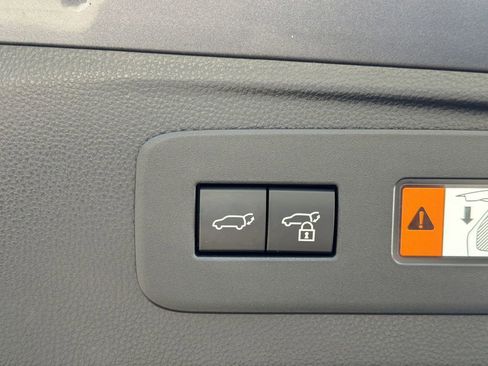 Used 2024 Lexus GX 550 w/ Accessory Package (Z1) image 17