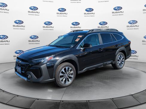 Used 2023 Subaru Outback Limited AWD/4WD image 2