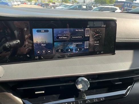 Certified 2025 Nissan Murano SV w/ Cargo Package image 18