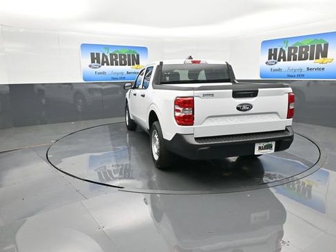 New 2025 Ford Maverick XL image 4