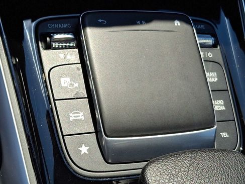 Used 2023 Mercedes-Benz GLB 250 4MATIC image 20