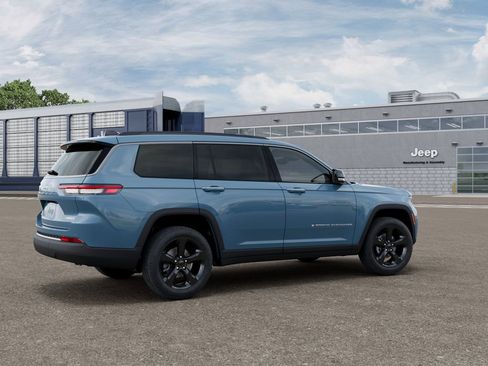 New 2026 Jeep Grand Cherokee L Limited AWD/4WD image 4