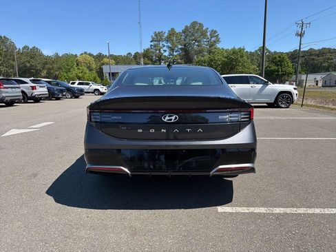 Used 2025 Hyundai Sonata SEL FWD image 6