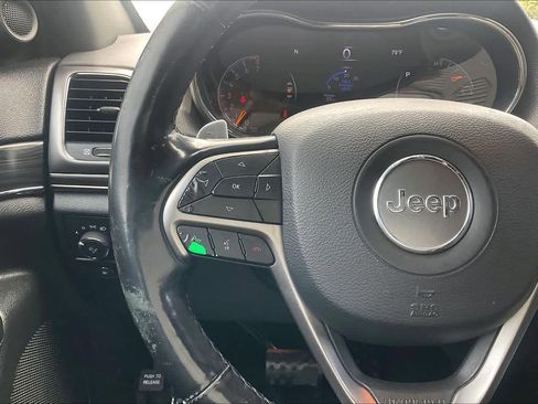 Used 2020 Jeep Grand Cherokee Limited X image 24