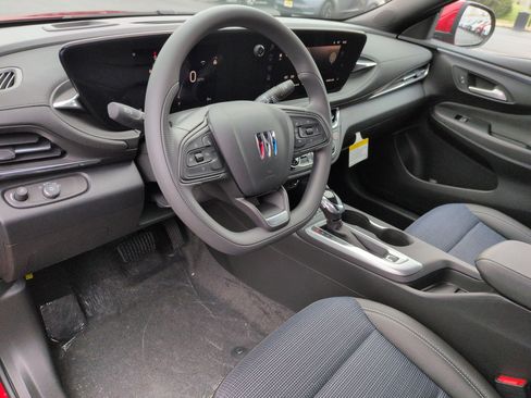 New 2026 Buick Envista Preferred FWD image 9