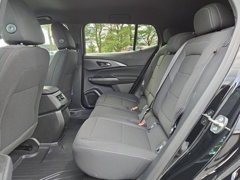 New 2026 Chevrolet Equinox EV LT image 13