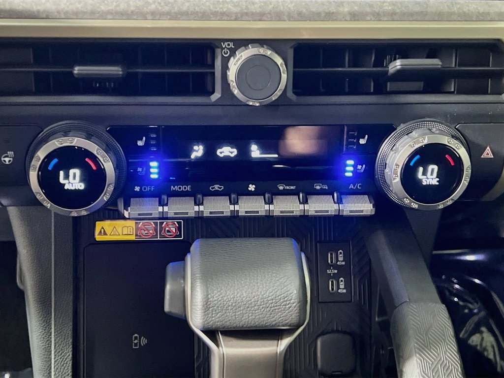 Used 2025 Toyota Tacoma 4x4 Double Cab Hybrid image 22