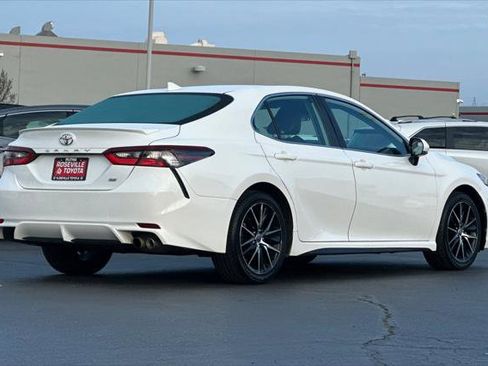 Certified 2023 Toyota Camry SE image 2