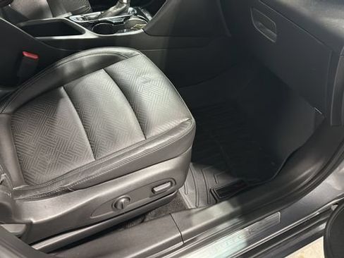 Used 2022 Buick Encore GX Essence w/ Advanced Technology Package FWD image 34