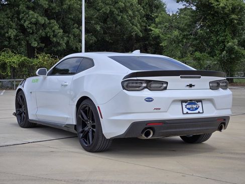 Used 2023 Chevrolet Camaro LT RWD image 5