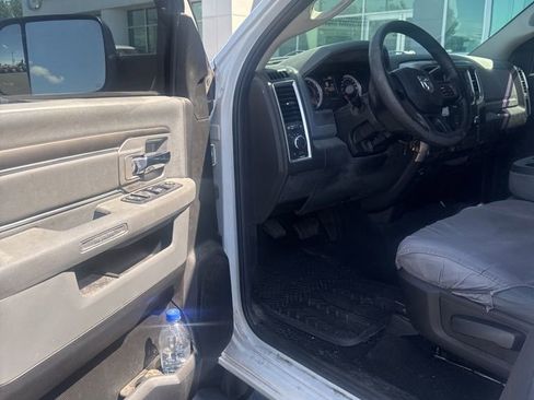 Used 2017 RAM 3500 SLT RWD image 6
