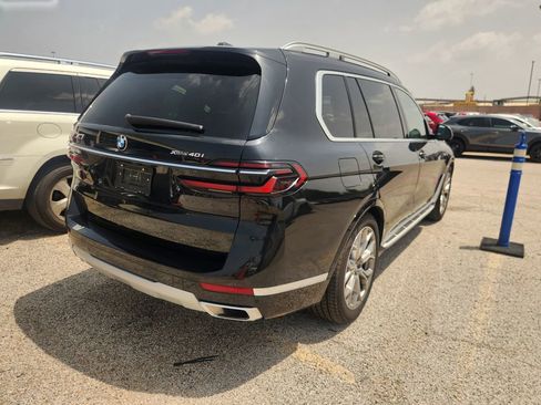 Used 2026 BMW X7 xDrive40i AWD/4WD image 4