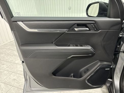 New 2026 GMC Acadia Elevation image 23