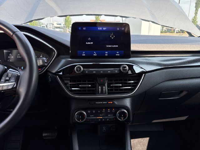 Used 2022 Ford Escape SEL w/ SEL Stealth AWD Package image 22