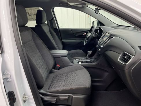Used 2024 Chevrolet Equinox LT FWD image 21