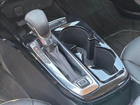 Used 2024 Chevrolet Trax ACTIV w/ Sunroof Package FWD image 17