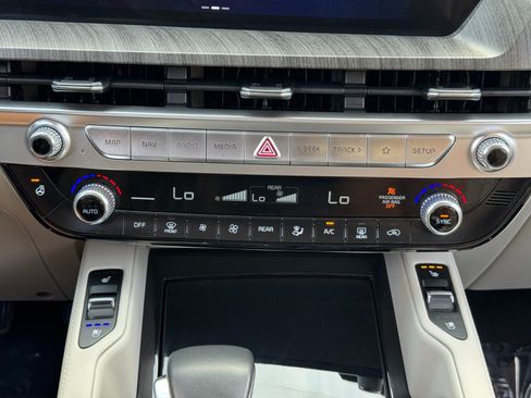 Used 2023 Kia Telluride EX AWD/4WD image 30