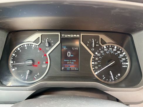 Used 2023 Toyota Tundra SR5 w/ SR5 Convenience Package AWD/4WD image 18